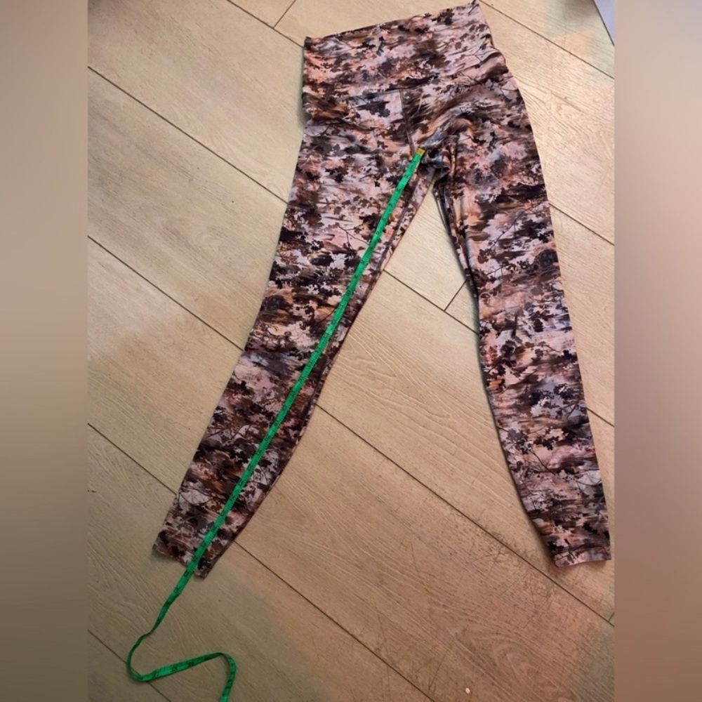 Lululemon Leggings - Picture 13 of 17